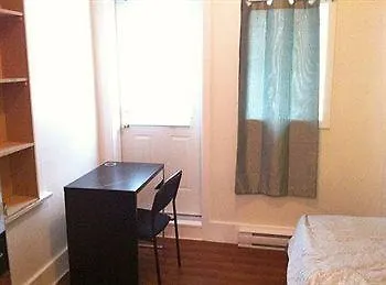 Mondeliving Vancouver House Guest House Hotel